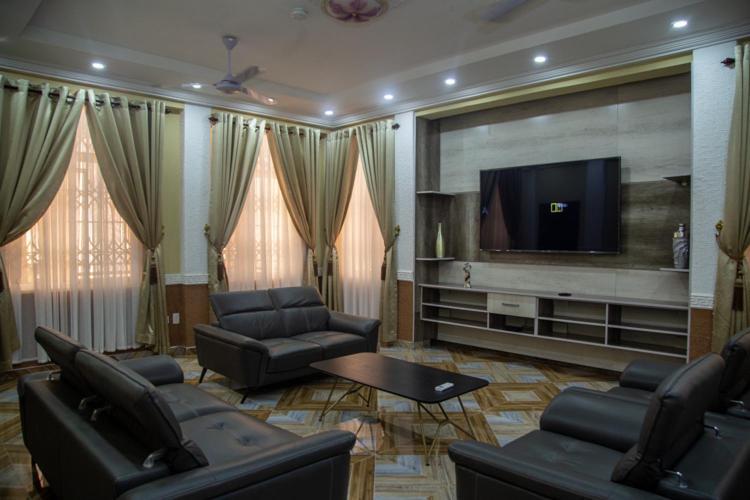 Macoba Luxury Apartments Kumasi Buitenkant foto
