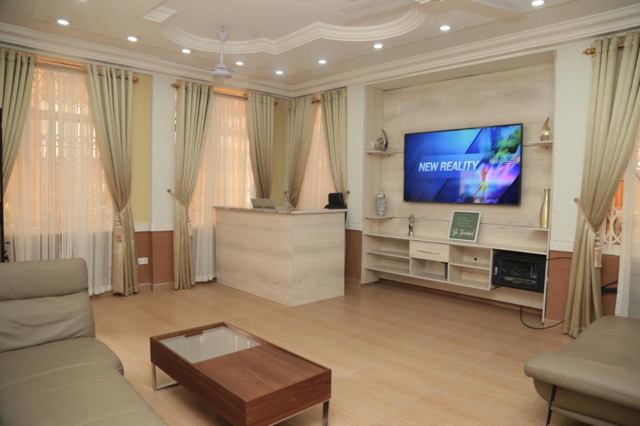 Macoba Luxury Apartments Kumasi Buitenkant foto